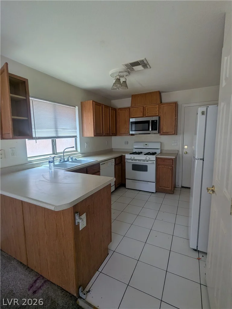3528 Durant River, Las Vegas, NV 89122