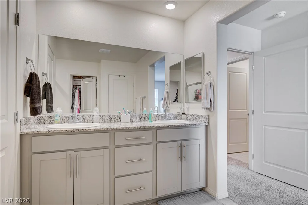7617 Moore Creek, North Las Vegas, NV 89084