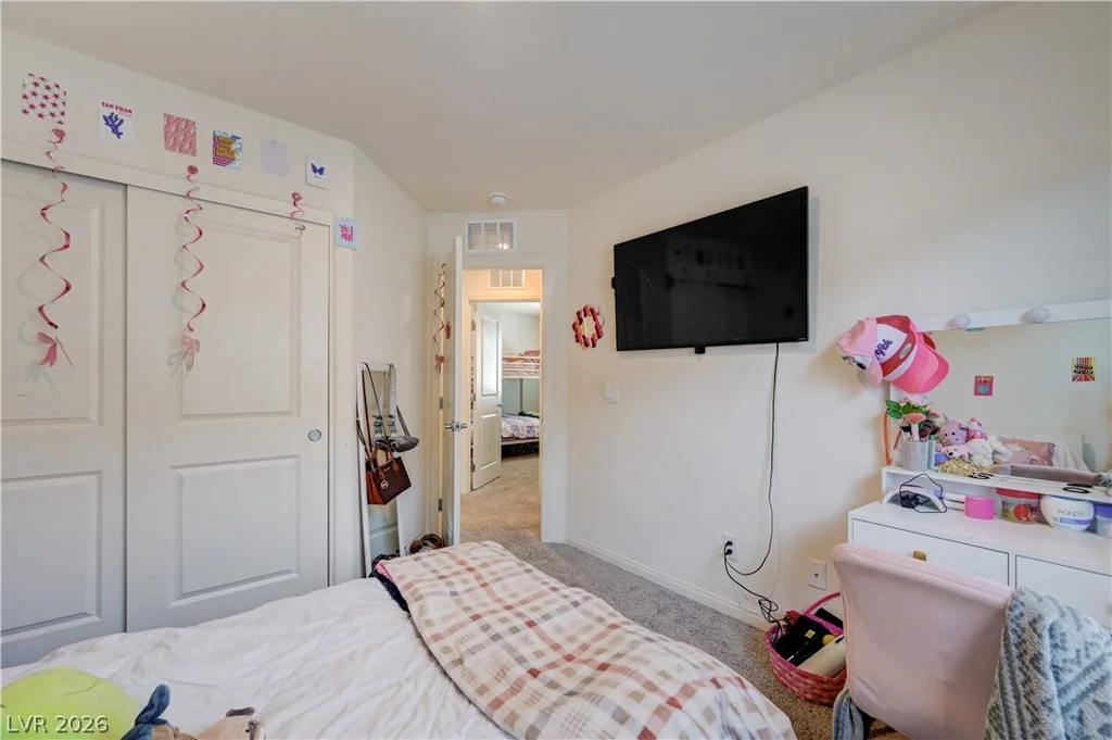 7617 Moore Creek, North Las Vegas, NV 89084