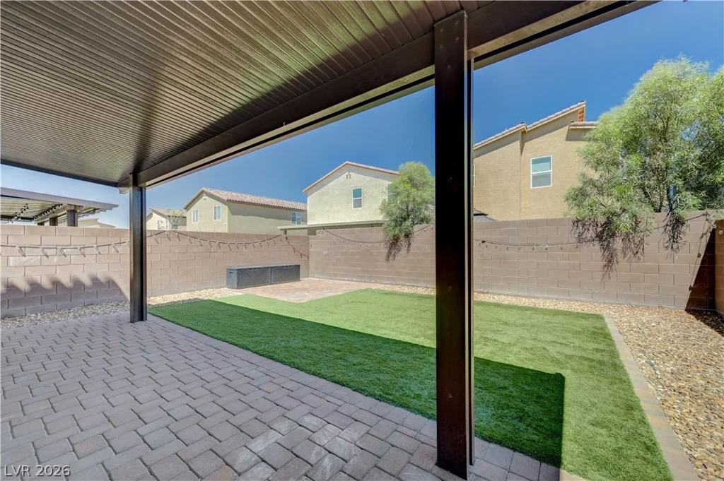 7617 Moore Creek, North Las Vegas, NV 89084