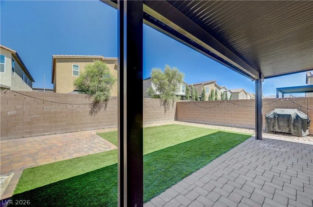 7617 Moore Creek, North Las Vegas, NV 89084