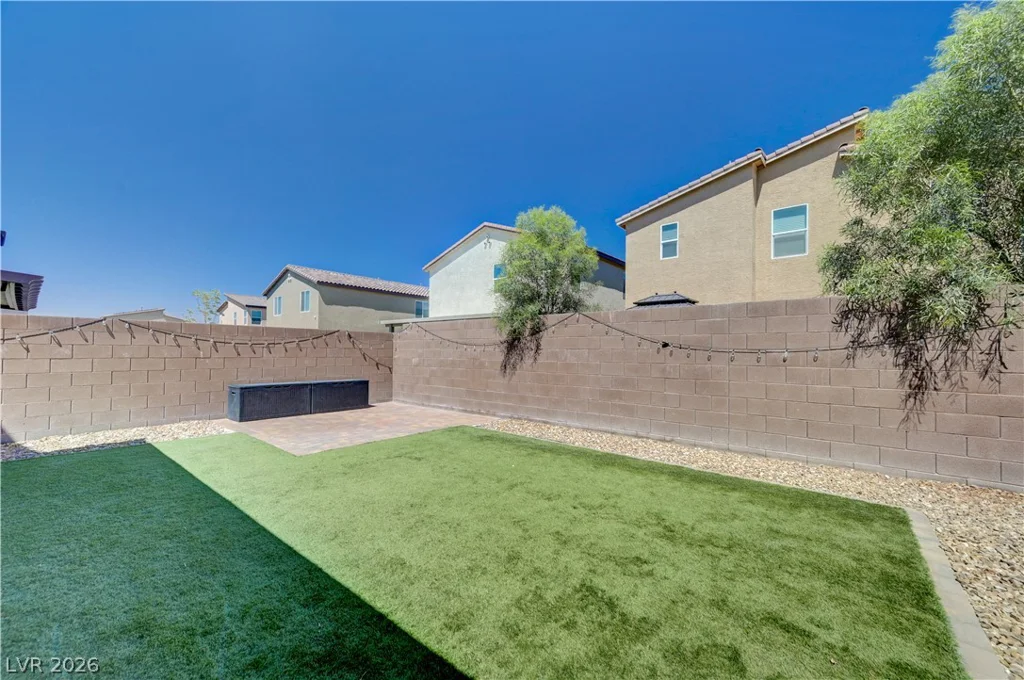7617 Moore Creek, North Las Vegas, NV 89084