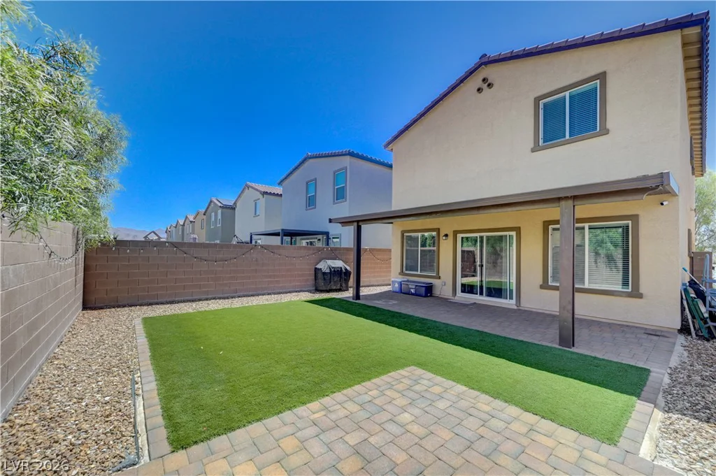 7617 Moore Creek, North Las Vegas, NV 89084