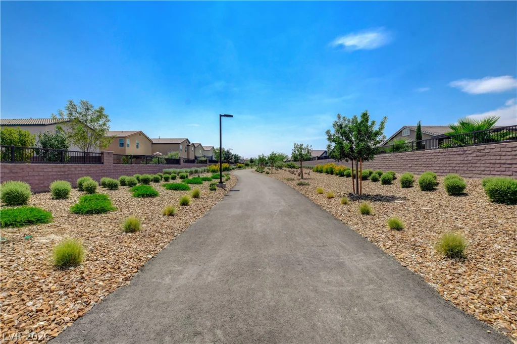 7617 Moore Creek, North Las Vegas, NV 89084