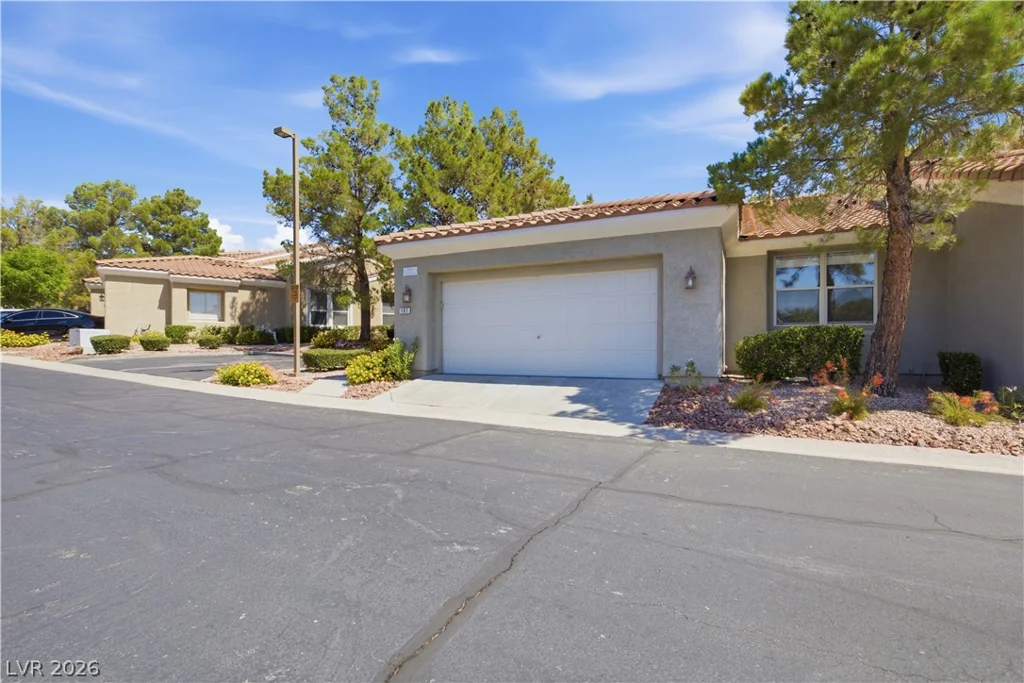 1944 Summer Palm, Las Vegas, NV 89134