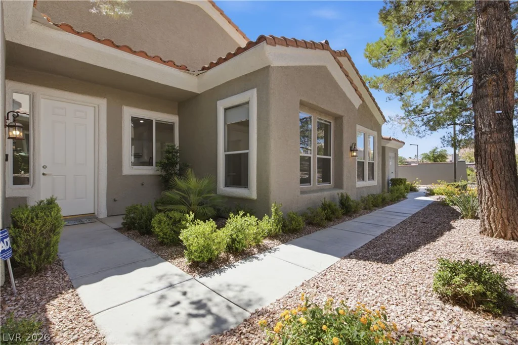 1944 Summer Palm, Las Vegas, NV 89134