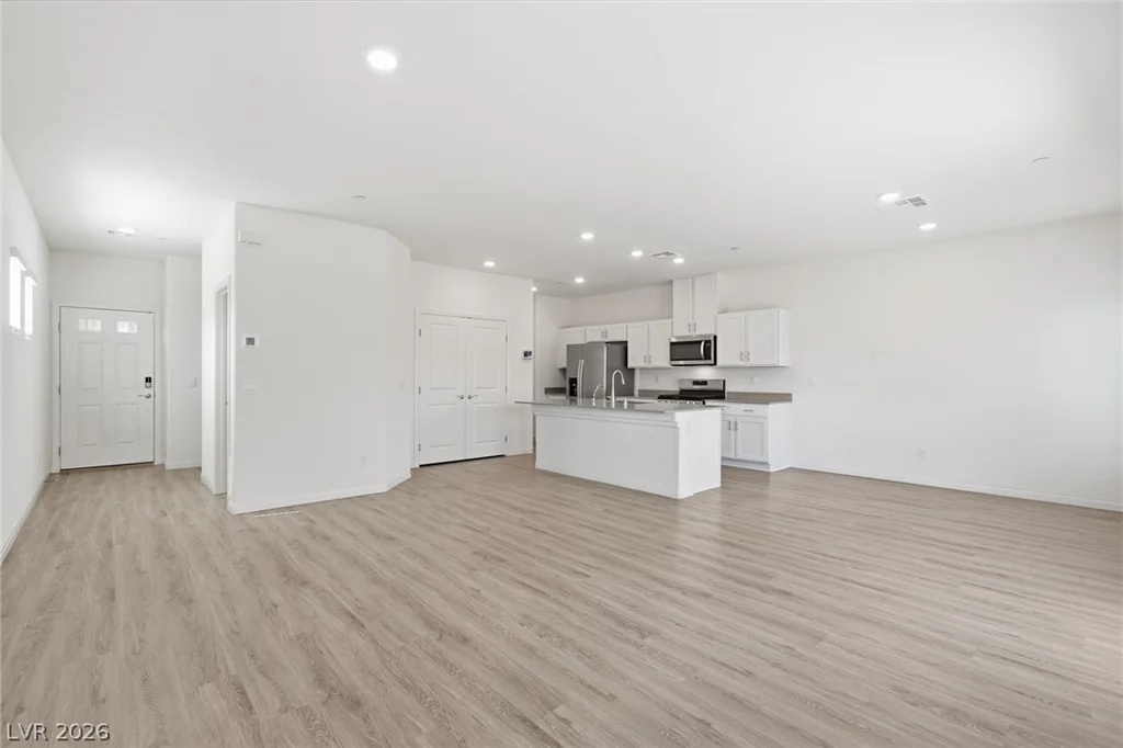 4702 Arctic Cliffs, Las Vegas, NV 89141