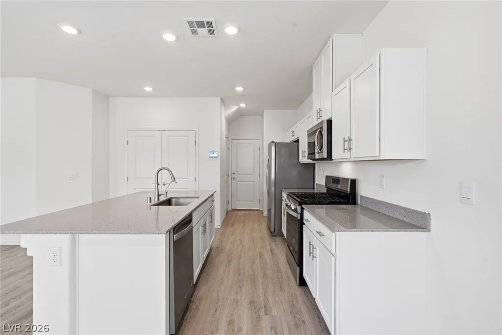 4702 Arctic Cliffs, Las Vegas, NV 89141