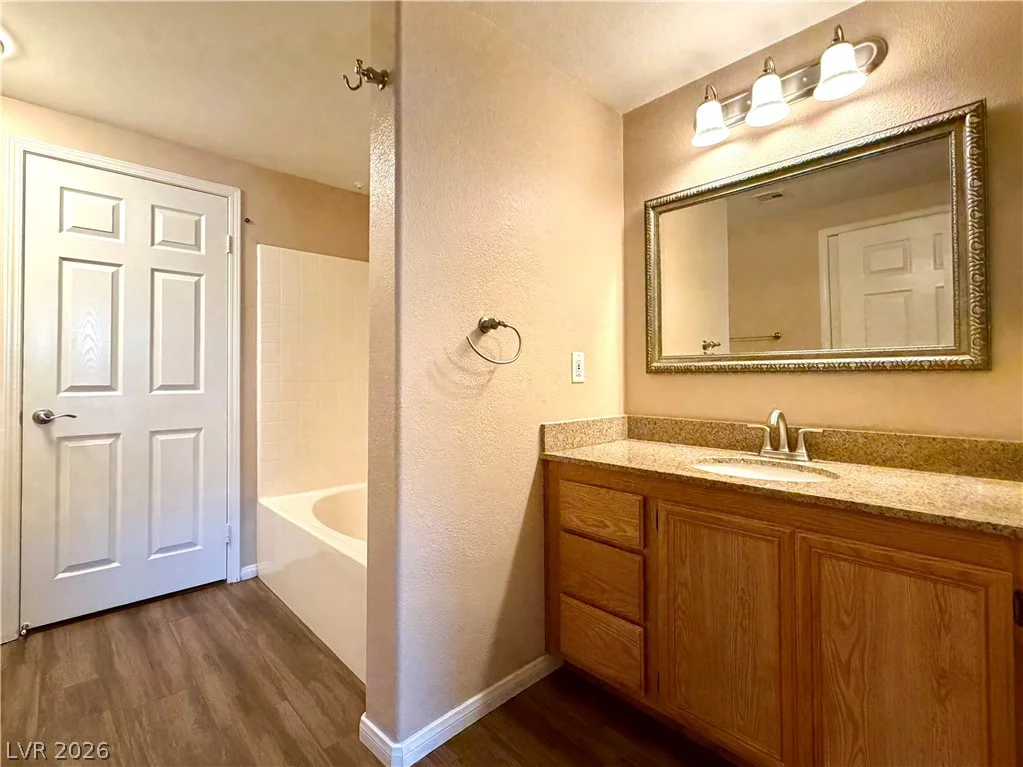 10001 Peace, Las Vegas, NV 89147