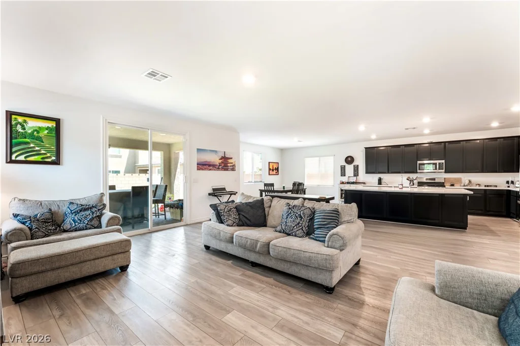 4456 Mural Glen, North Las Vegas, NV 89084