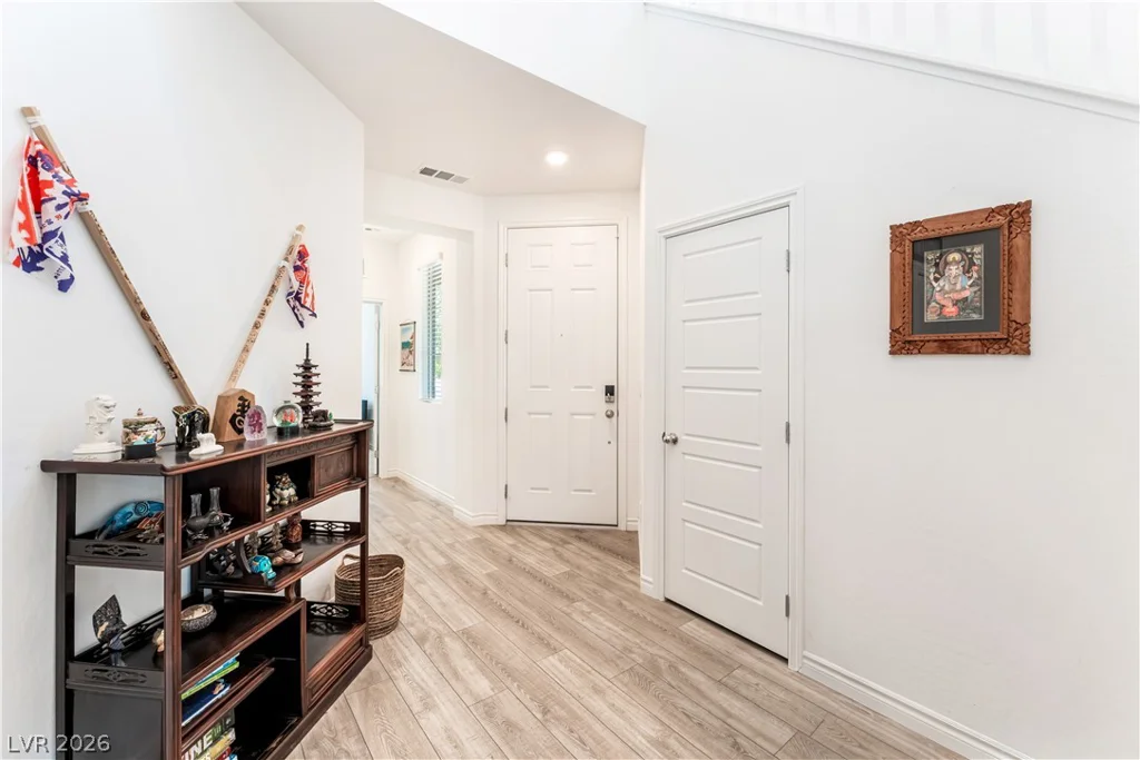 4456 Mural Glen, North Las Vegas, NV 89084