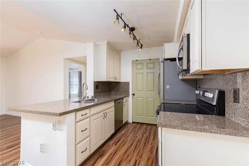 231 Horizon Ridge, Henderson, NV 89012