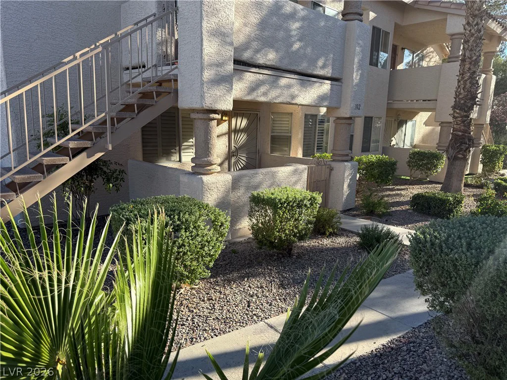 1325 Pinto Rock, Las Vegas, NV 89128