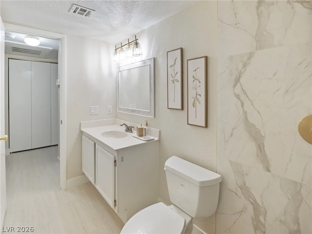 1325 Pinto Rock, Las Vegas, NV 89128