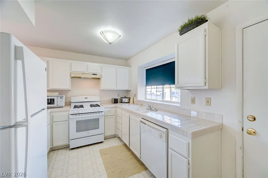2265 Seahurst, Las Vegas, NV 89142