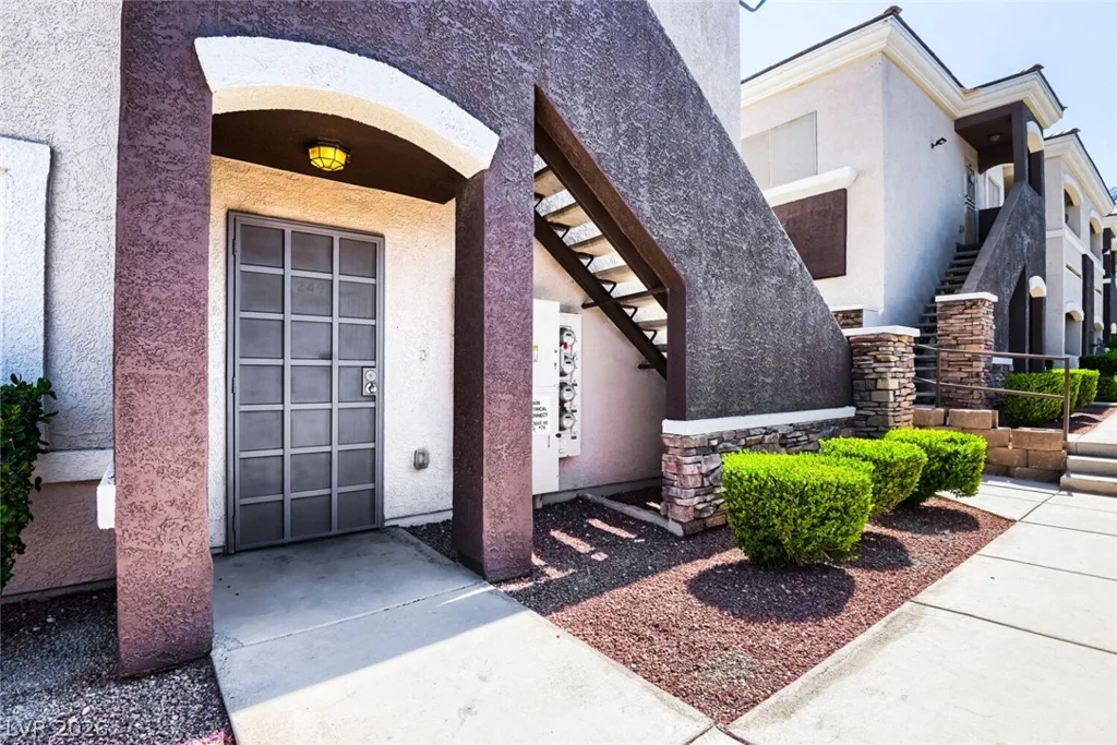 9303 Gilcrease, Las Vegas, NV 89149