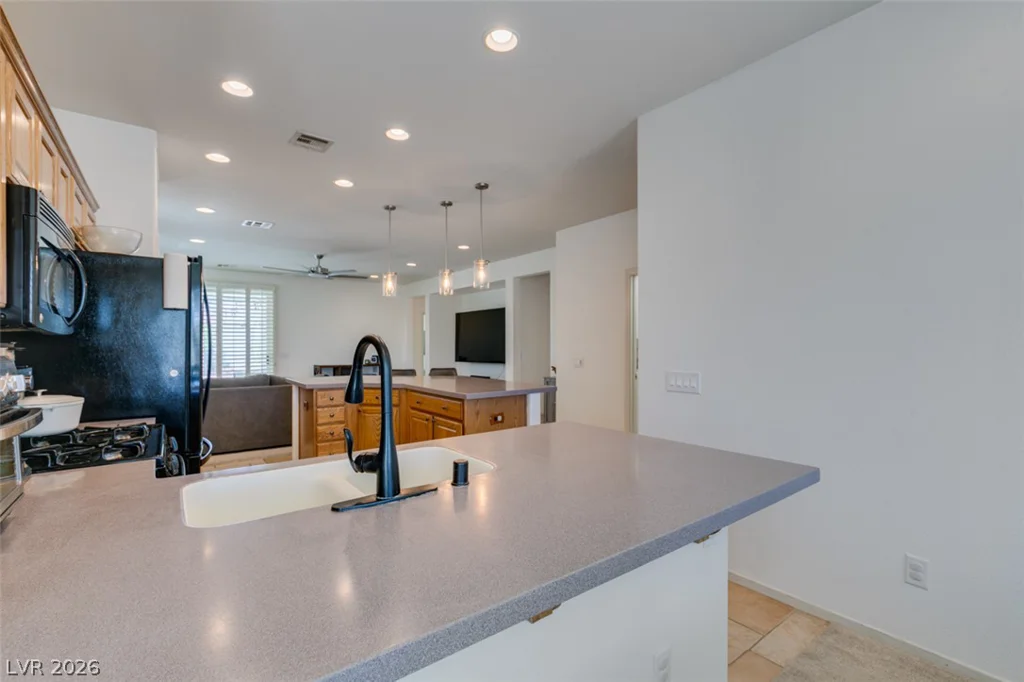 10925 Fog Hollow, Las Vegas, NV 89135
