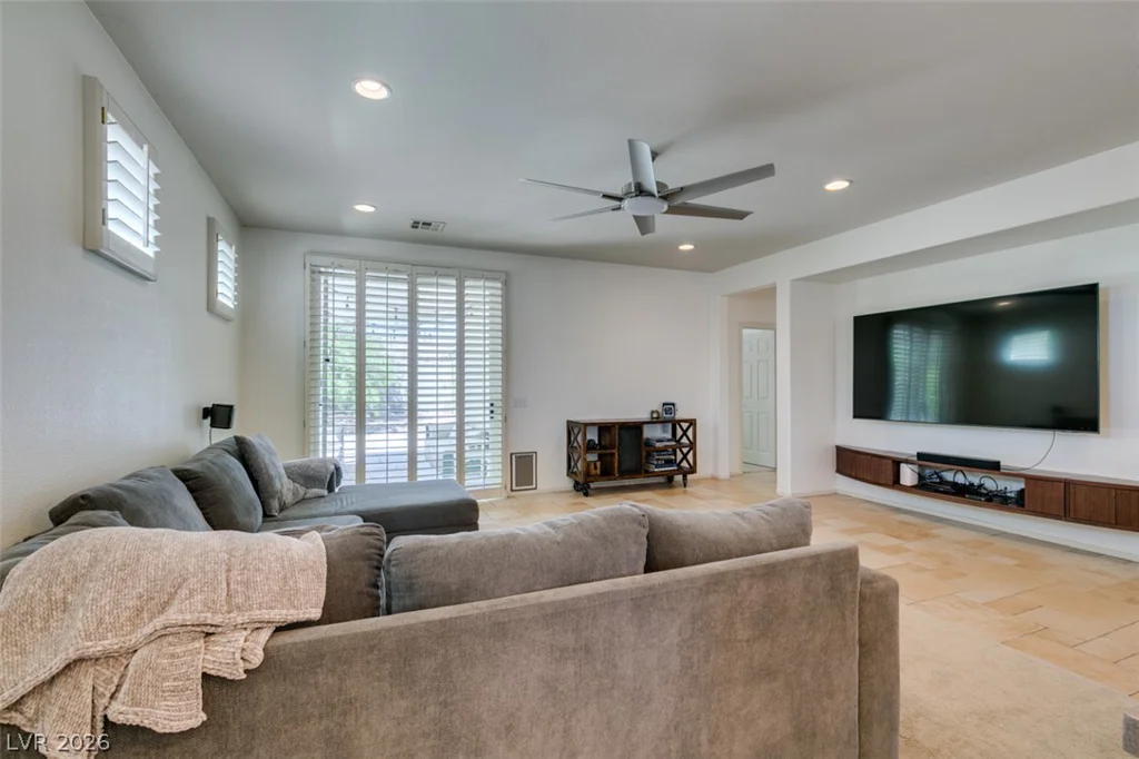 10925 Fog Hollow, Las Vegas, NV 89135