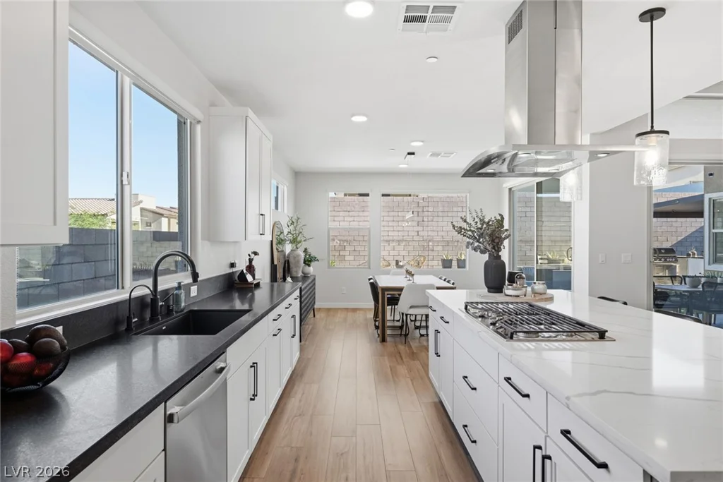 10253 Barnett Hill, Las Vegas, NV 89166