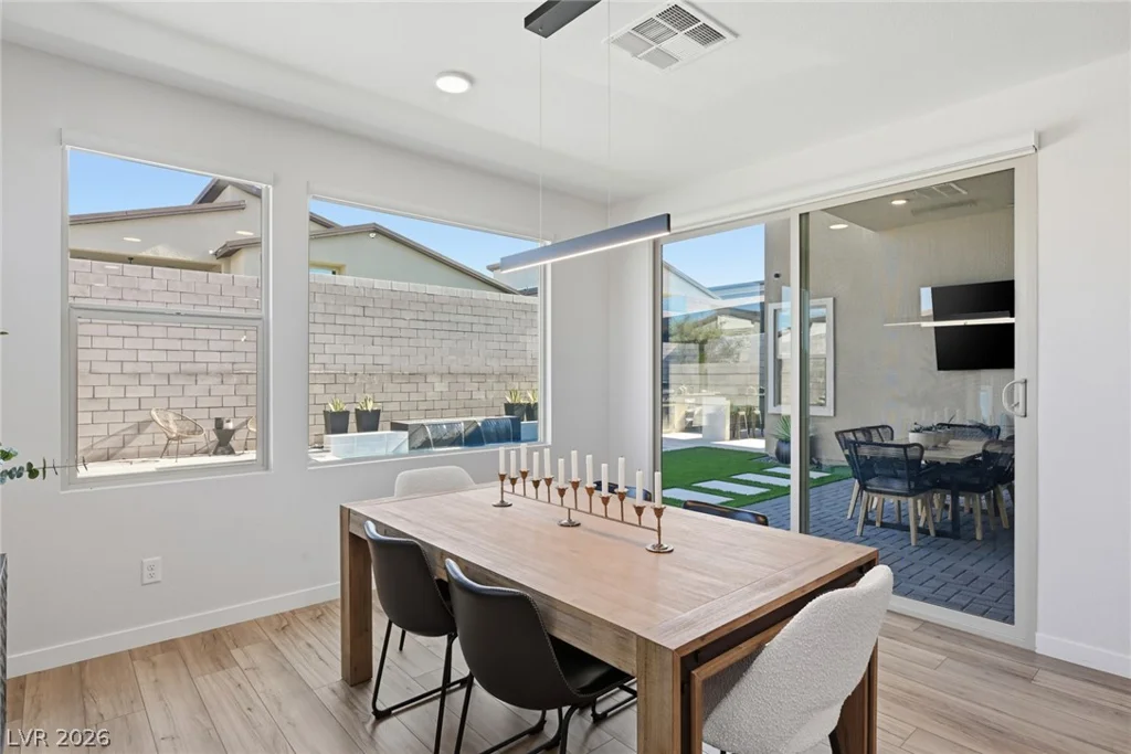 10253 Barnett Hill, Las Vegas, NV 89166