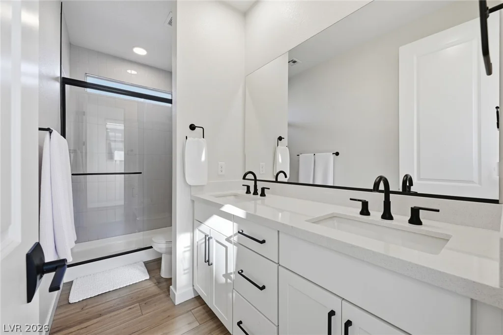 10253 Barnett Hill, Las Vegas, NV 89166