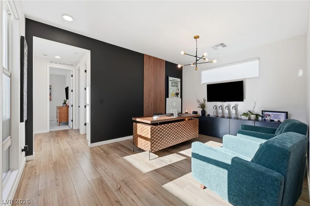 10253 Barnett Hill, Las Vegas, NV 89166