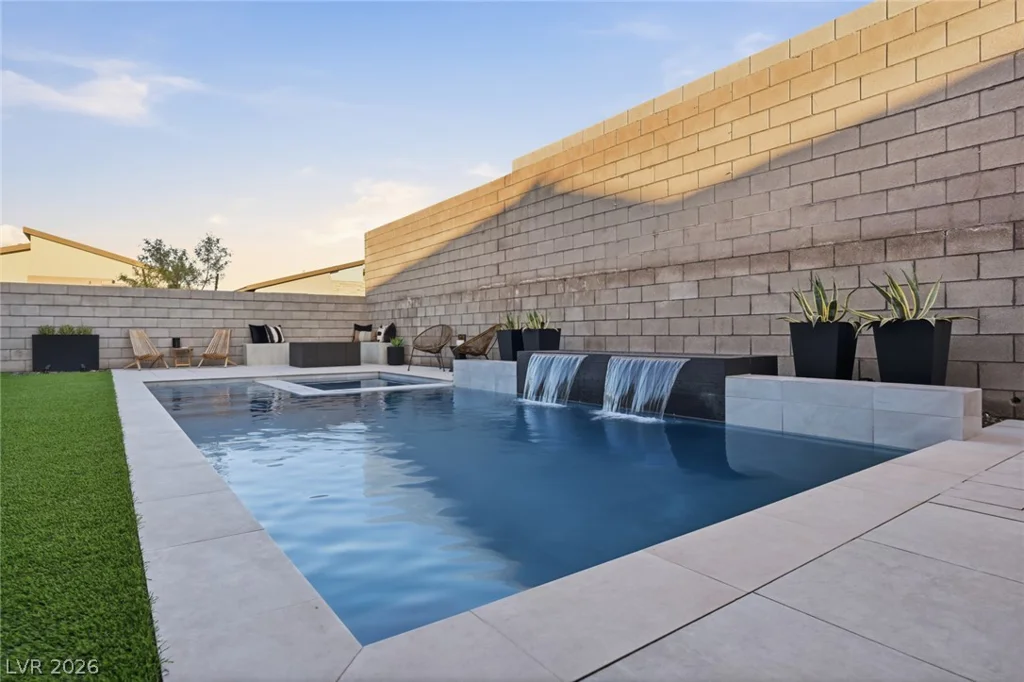 10253 Barnett Hill, Las Vegas, NV 89166
