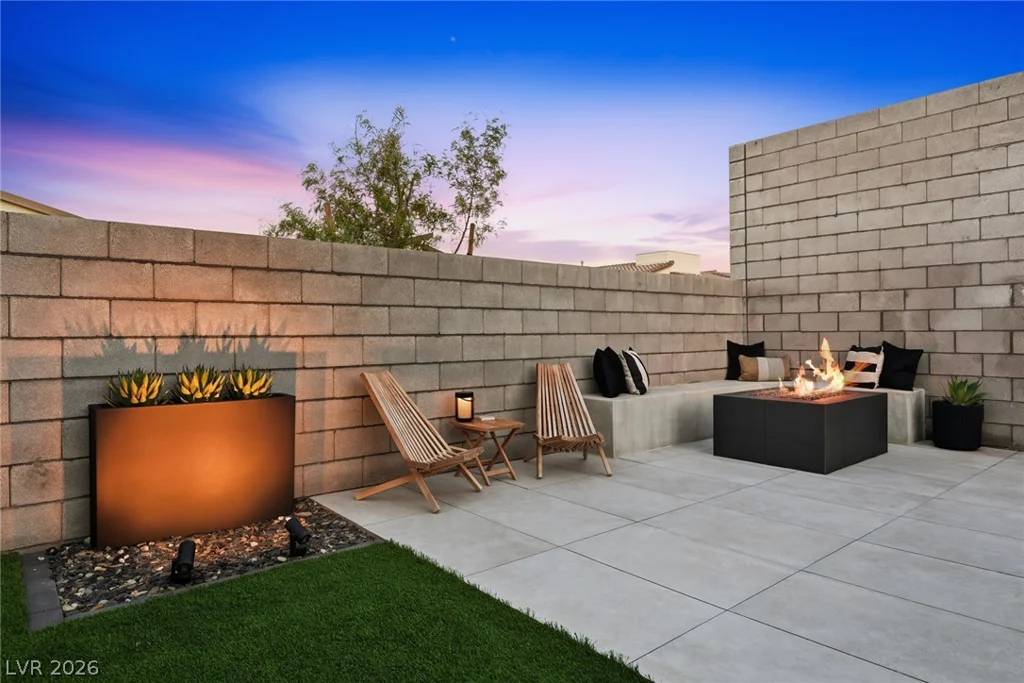 10253 Barnett Hill, Las Vegas, NV 89166