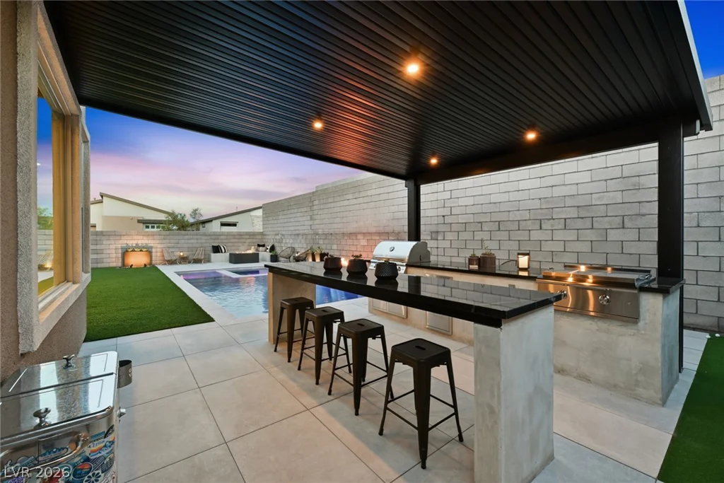 10253 Barnett Hill, Las Vegas, NV 89166