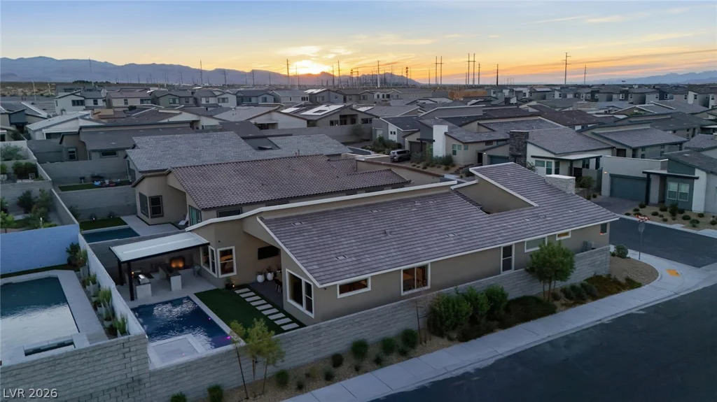 10253 Barnett Hill, Las Vegas, NV 89166