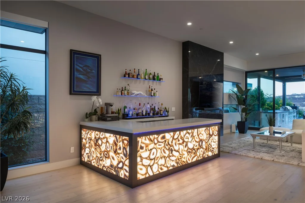 678 Blackrock Rim, Henderson, NV 89012