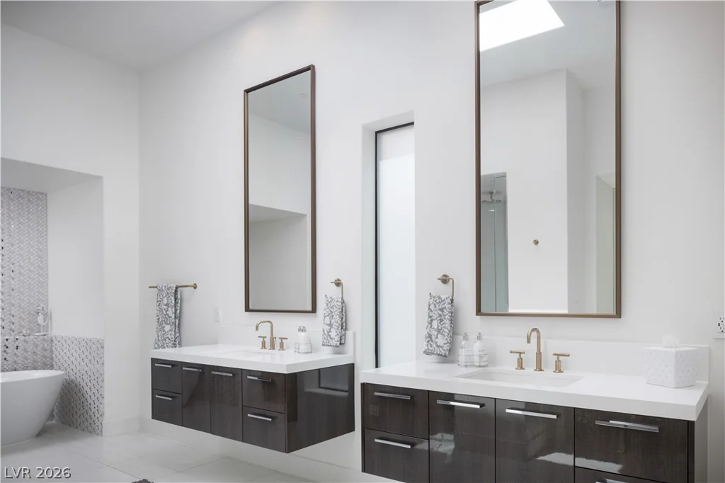678 Blackrock Rim, Henderson, NV 89012