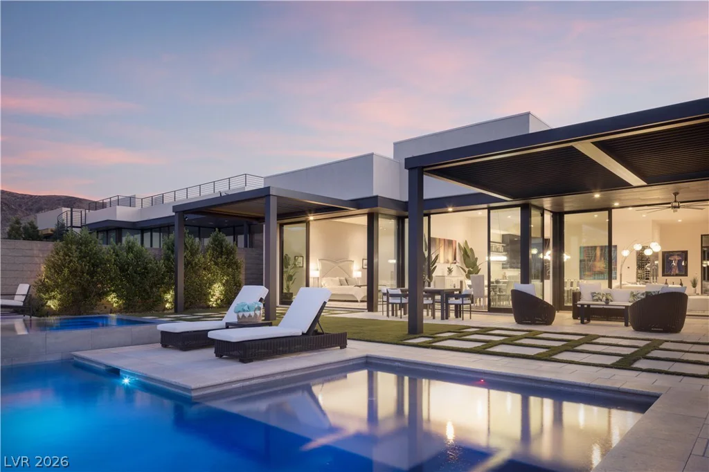 678 Blackrock Rim, Henderson, NV 89012