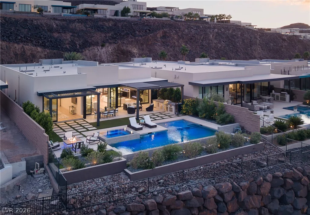 678 Blackrock Rim, Henderson, NV 89012