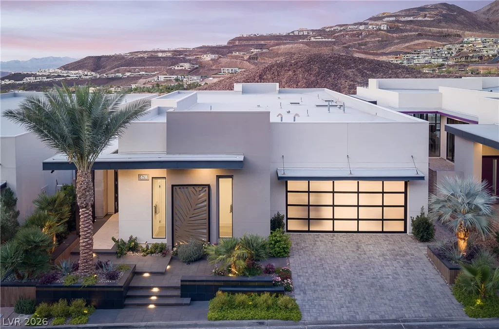 678 Blackrock Rim, Henderson, NV 89012