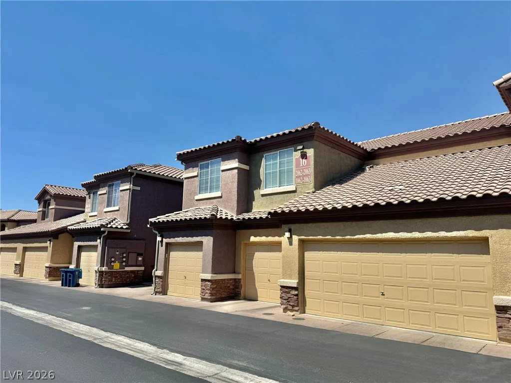6868 Sky Pointe, Las Vegas, NV 89131