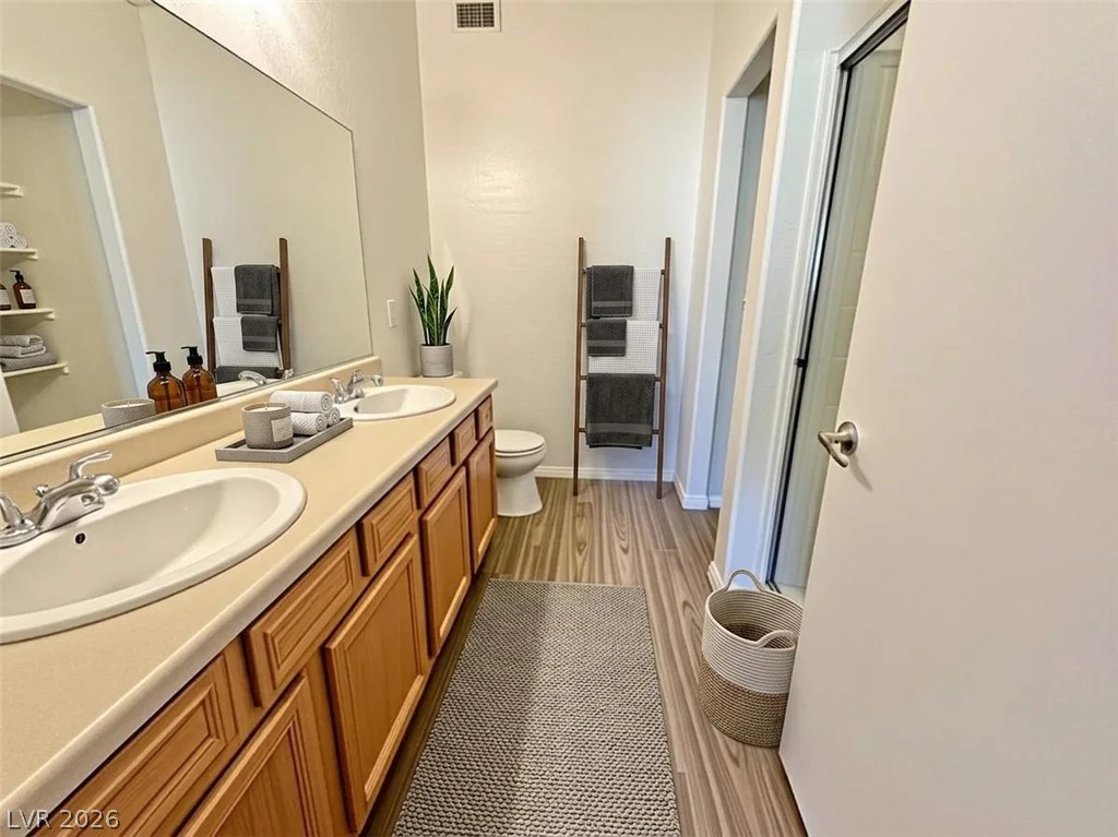 6868 Sky Pointe, Las Vegas, NV 89131