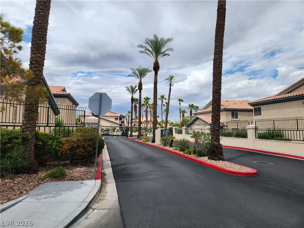 8410 Eldora, Las Vegas, NV 89117