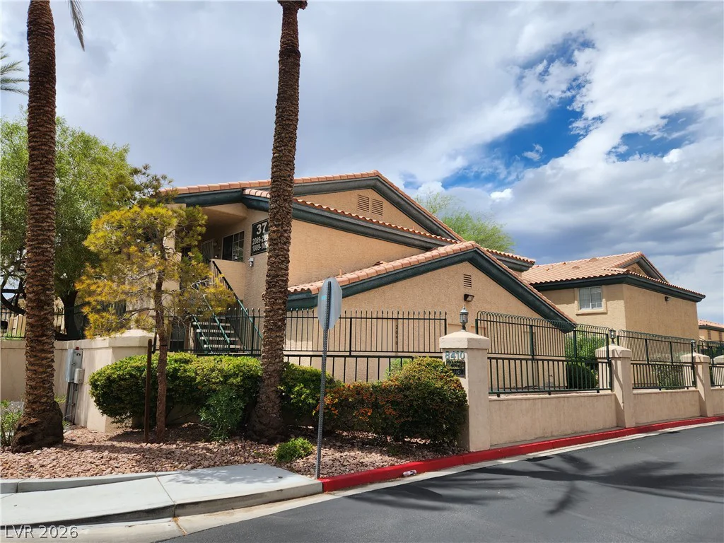 8410 Eldora, Las Vegas, NV 89117