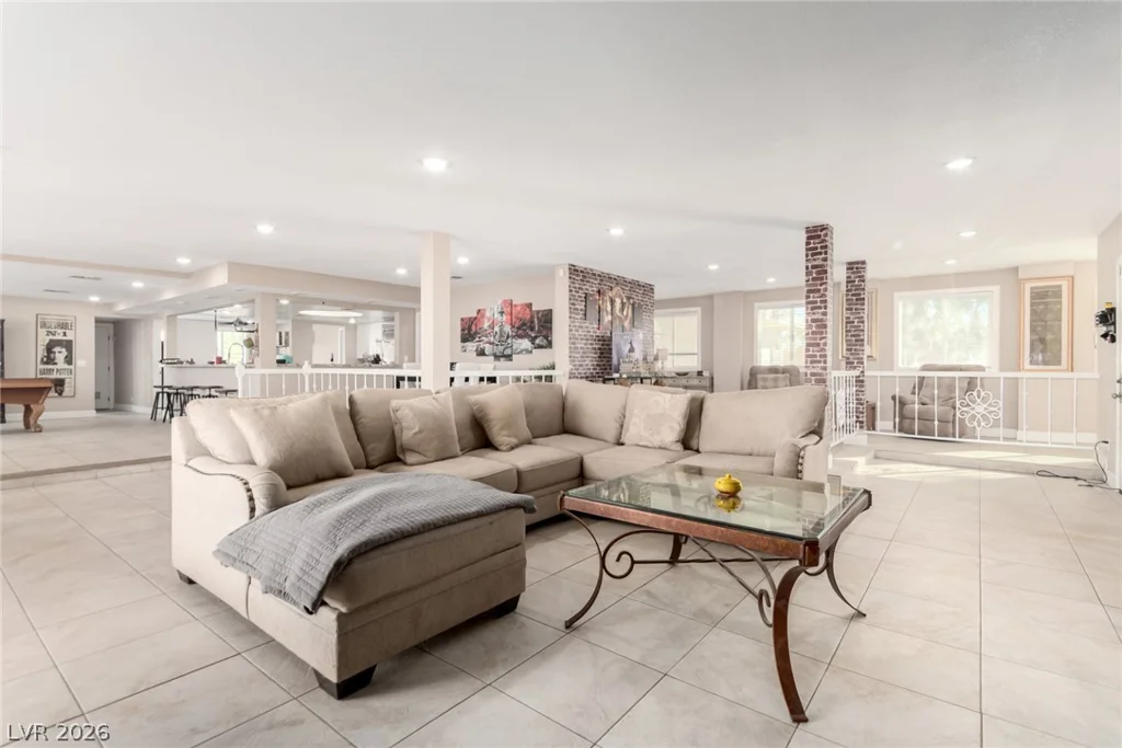 2940 Bronco, Las Vegas, NV 89146