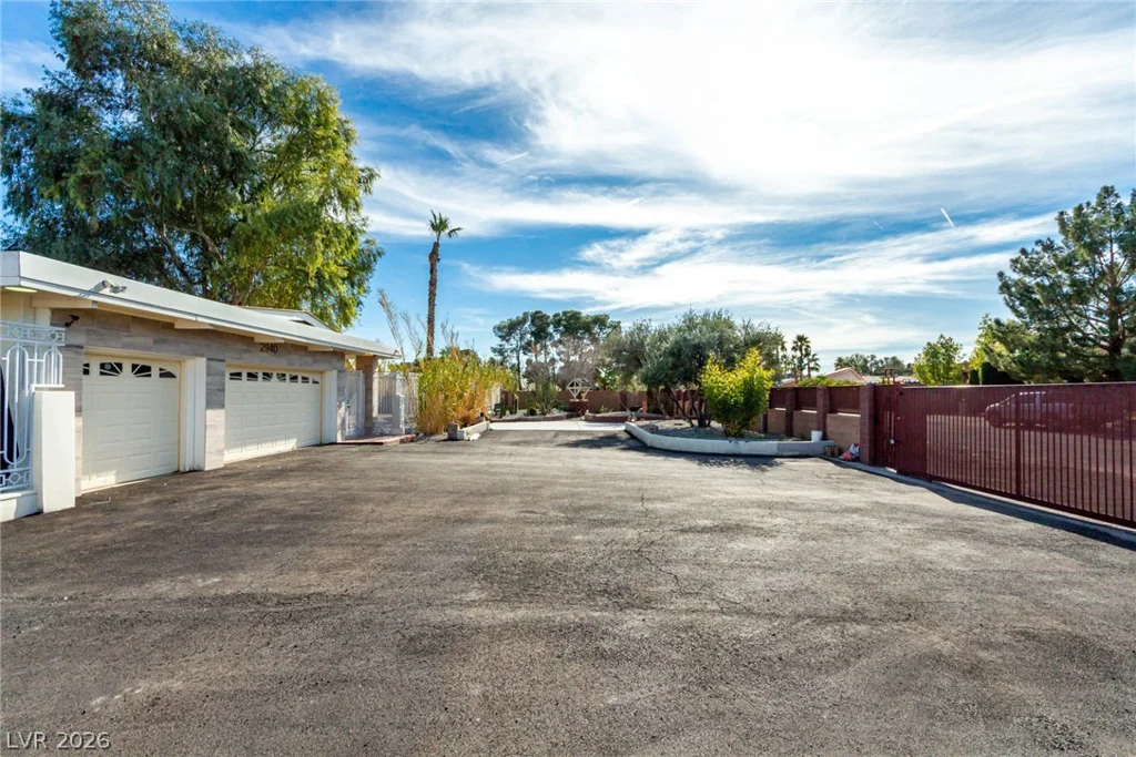 2940 Bronco, Las Vegas, NV 89146