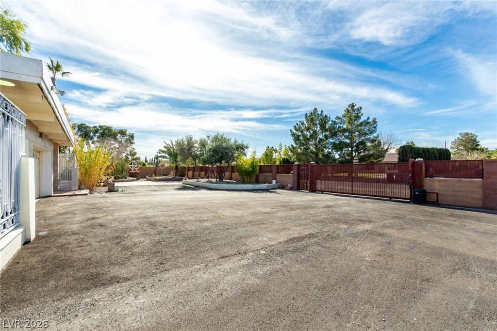 2940 Bronco, Las Vegas, NV 89146