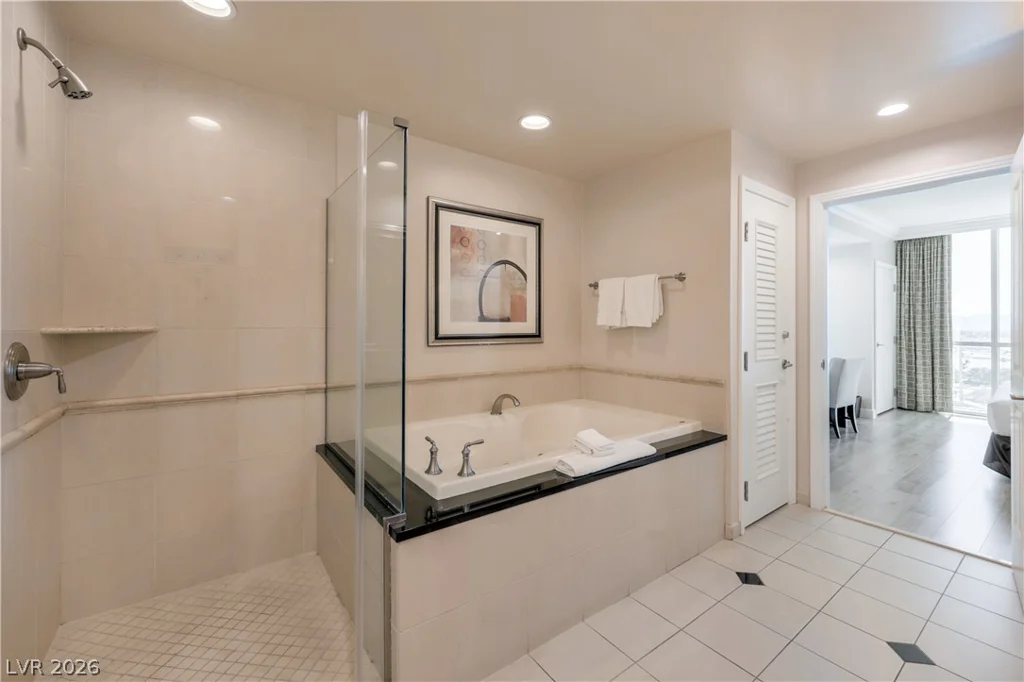135 Harmon, Las Vegas, NV 89109