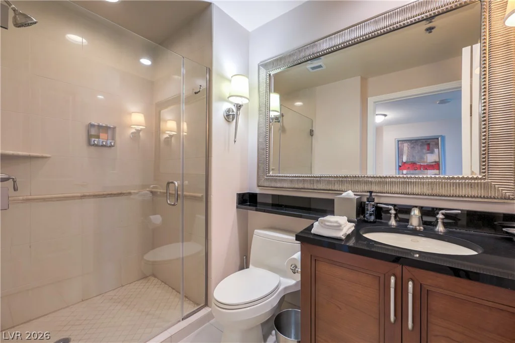 135 Harmon, Las Vegas, NV 89109