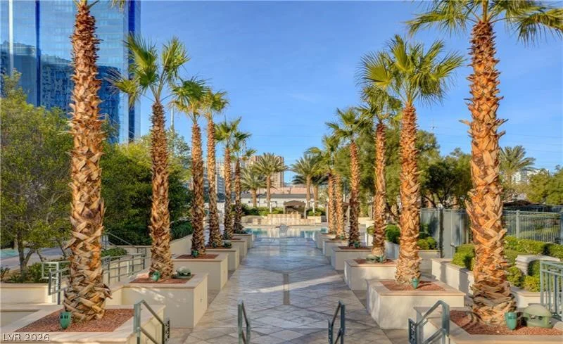 135 Harmon, Las Vegas, NV 89109