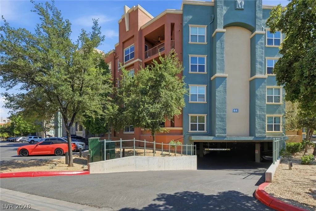 44 Serene, Las Vegas, NV 89123