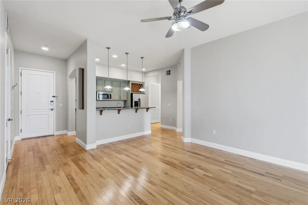 44 Serene, Las Vegas, NV 89123