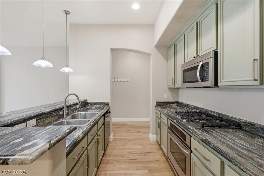 44 Serene, Las Vegas, NV 89123