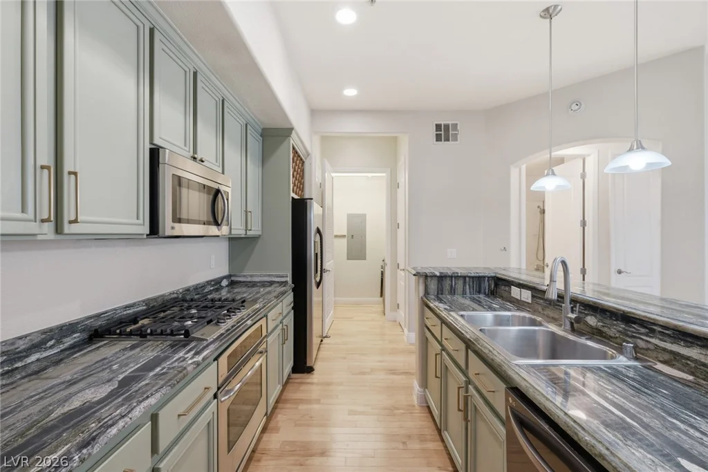 44 Serene, Las Vegas, NV 89123