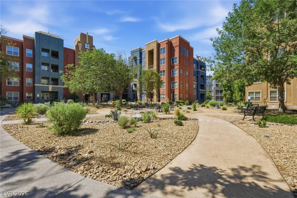 44 Serene, Las Vegas, NV 89123